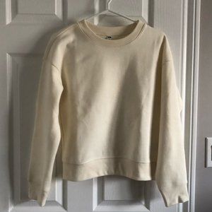 Uniqlo Crew Neck Sweatshirt